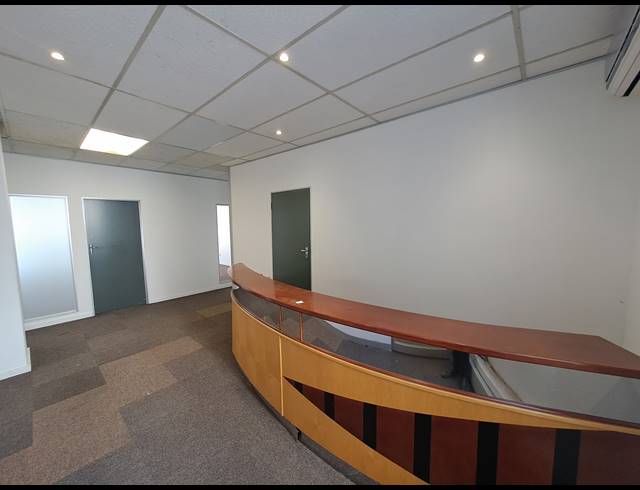419M² OFFICE TO LET IN CRAIGHALL